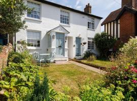 The Kept Cottage, accommodation in Hassocks