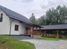 Domek u Pilota, помешкання для відпустки у місті Ropienka