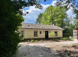 Guesthouse 't Oeyenbos, hotel cerca de BurgGolf Gendersteyn Veldhoven, Knegsel