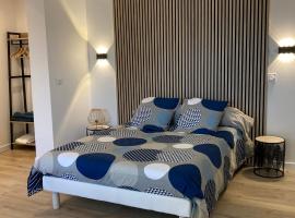 Studio au couleur de l&rsquo;oc&eacute;an, hotel na praia em Riantec