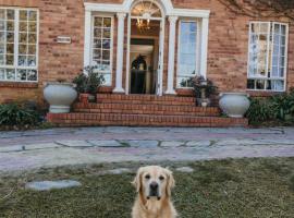 Milestone Farm House, hotel i Balgowan