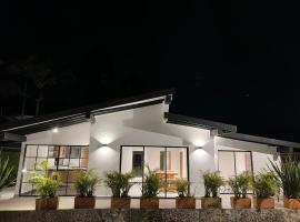 A 1 minuto del aeropuerto MDE Medellín Rionegro - Casa Campestre Ficus, alquiler vacacional en Rionegro