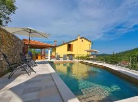 Villa Danica with pool - Perka