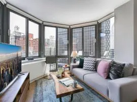 Winged Tribeca Studio w Indoor pool Gym NYC-68