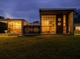 amã Stays & Trails Forest Home, Hosur, khách sạn ở Hosūr