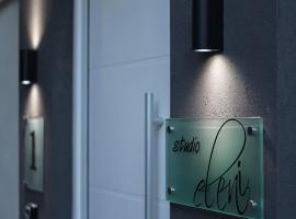 Studio Eleni, ξενοδοχείο στο Πλωμάρι