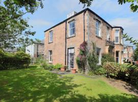 Westend Place, hotel in North Berwick