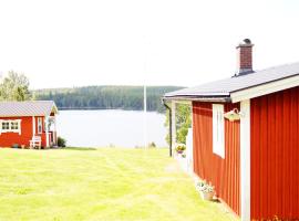 Stuga med sjöutsikt., dovolenkový dom v destinácii Ingatorp
