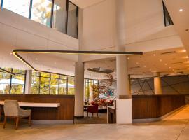 Crowne Plaza - Dar Es Salaam by IHG, hotel u gradu 'Dar es Salaam'