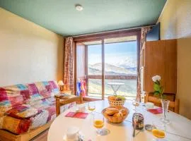 Apartment Soyouz Vanguard-65 by Interhome