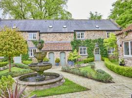 The Old Coach House, hotel near Lightwater Valley Theme Park, Ripon