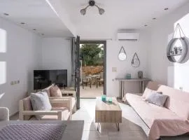 Malena Apartment by 8essentially