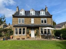 Floyter House North Yorkshire Moors National Park, hotel with parking in Danby