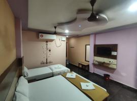 sri Murugan beach paradise hotel, hotel i Mamallapuram