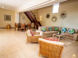 Anse Boudin Chalets & Villa, villa in Anse Possession