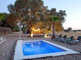 Finca San Benito, piscina privada, a estrenar!, casa rústica em Mejorada