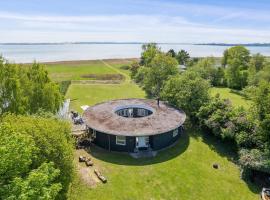Holiday Home Vemund - 100m to the inlet in Sealand by Interhome，比戈的小屋