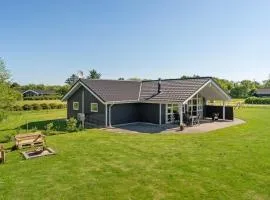 Holiday Home Eicke - 12km from the sea in Western Jutland by Interhome