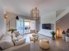 Luxueux Duplex en Bord de Plage avec Piscine et Parking à Saint-Martin - FR-1-734-2