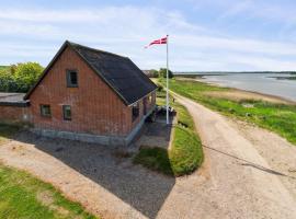 Holiday Home Swaantje - 150m to the inlet in The Liim Fiord by Interhome, ubytování v soukromí v destinaci Fur