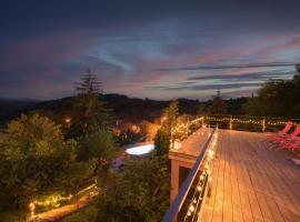 Beautiful Villa Pool and magic sunsets Croatia: Kuzminec şehrinde bir evcil hayvan dostu otel