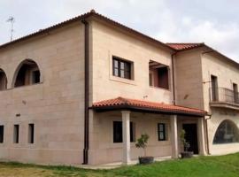 Hotel Rural Centro de las Arribes, hotel em Aldeadávila de la Ribera