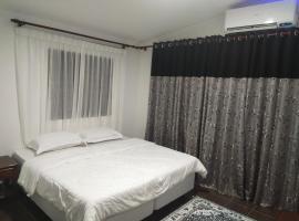 RoomStay Noraz，位于Kampong Baharu的情趣酒店