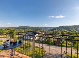 Villa Kasztelan, hotel cerca de Laworta Ski Lift, Ustrzyki Dolne