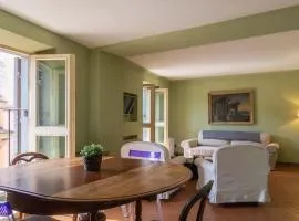 EasyTopStay - Piazza Venezia Charming & Bright Apt