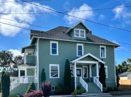 The Pearl Inn Bed and Breakfast, hotell med parkering i Ilwaco