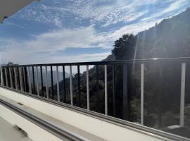 100 stairs holiday home, hotel v destinaci Mussoorie