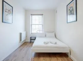 APlaceToStay Central London Apartment, Zone 1 PIC