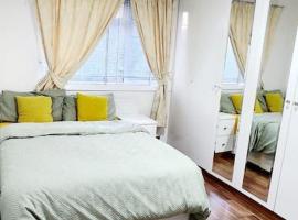 Holiday Apartment, hotel sa parkingom u gradu Abbey Wood