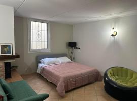 Nice Room in Arcore, bed and breakfast en Arcore