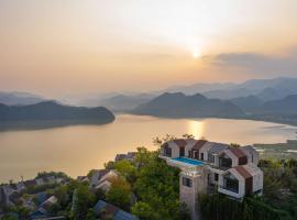 Conrad Hangzhou Tonglu – hotel w pobliżu miejsca Qiandaohu National Forest Park w mieście Yinzhu