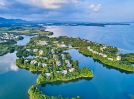 Lushan West Sea Resort, Curio Collection by Hilton, resort in Jiujiang