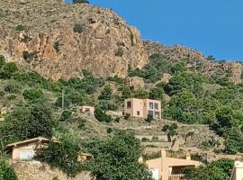 El castillo de la Mora, love hotel in Bédar