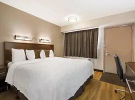 Red Roof Inn PLUS+ Nashville Airport