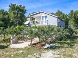 Apartments with parking space Cove Smrceva, Brac - 20193