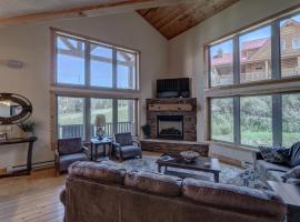 Homestake Chalet at Terry Peak, hotel a Lead