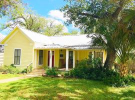 Aunt Hattie's Farmhouse, hotel v destinaci Llano