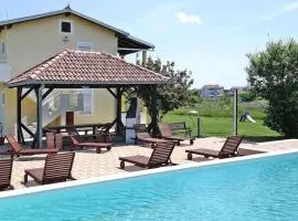 Apartment in Privlaka near Sandy Beaches