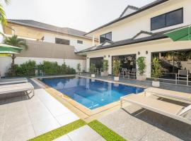 Kamala - Holiday Home - Studio Pool Access Bungalow, bungalow Kamala Beachill&auml;