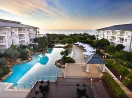 Quiet Apartment in Mantra Salt Beach by uHoliday - 2BR, 1BR and Hotel Room configurations available