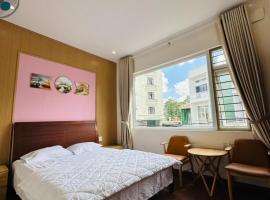 Bình Minh Motel: Plây Ku şehrinde bir otel