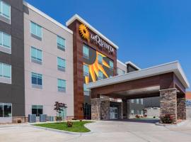 La Quinta Inn & Suites by Wyndham Jackson-Cape Girardeau, hotel perto de Aeroporto Regional Cape Girardeau - CGI, Jackson