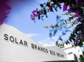 Solar Branco Eco Estate, bændagisting í Ponta Delgada
