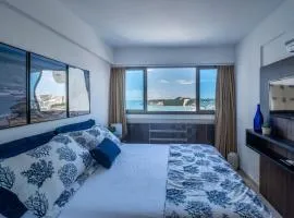 Flat com 2 quartos e vista MAR da PRAIA de PONTANEGRA-wifi 200 mb-garagem-FAMÍLIA-Crianças-piscina-PET friendly