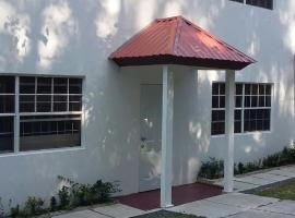 Lynn's Place, δωμάτιο σε οικογενειακή κατοικία σε Castries