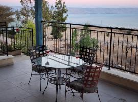 מול הכנרת Over looking the Sea of Galilee, hotel in Chorazim